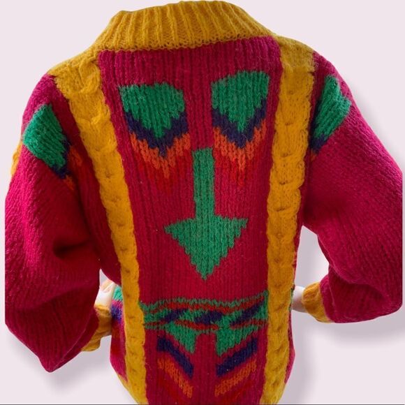 Vintage 80’s/ 90’s funky pop art mohair blend sweater - Picture 2 of 7
